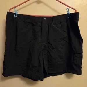 Columbia Black Lightweight Cargo Shorts. Womans XL